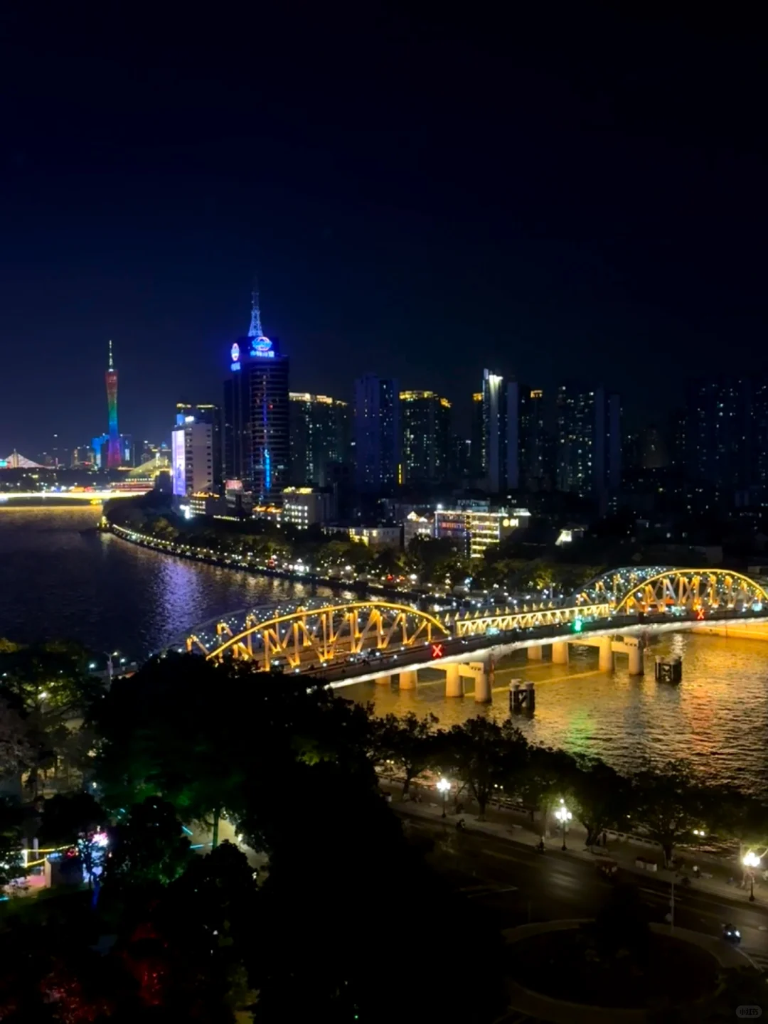 广州的夜景还是那么的美