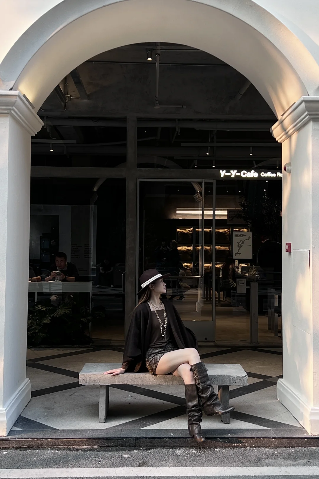 东莞新开的咖啡店也太上海了