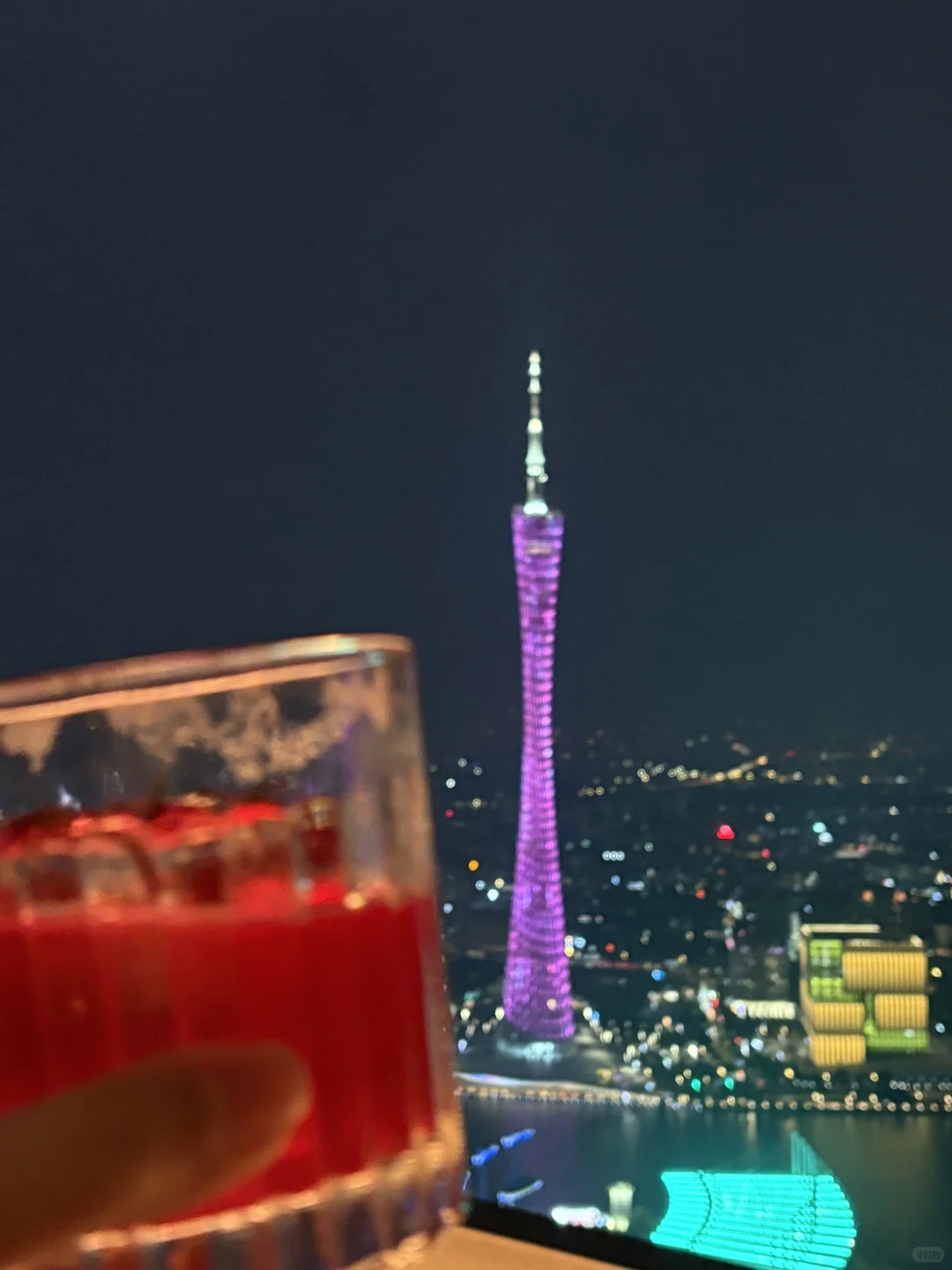 打卡～广州柏悦顶楼live酒吧