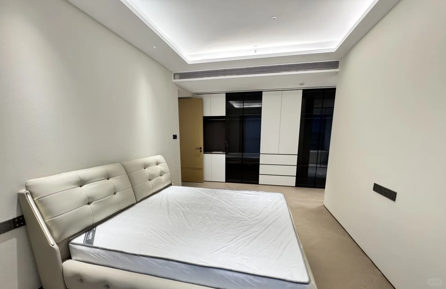 帮朋友出租东莞 悦府 已搞好卫生 免物业费