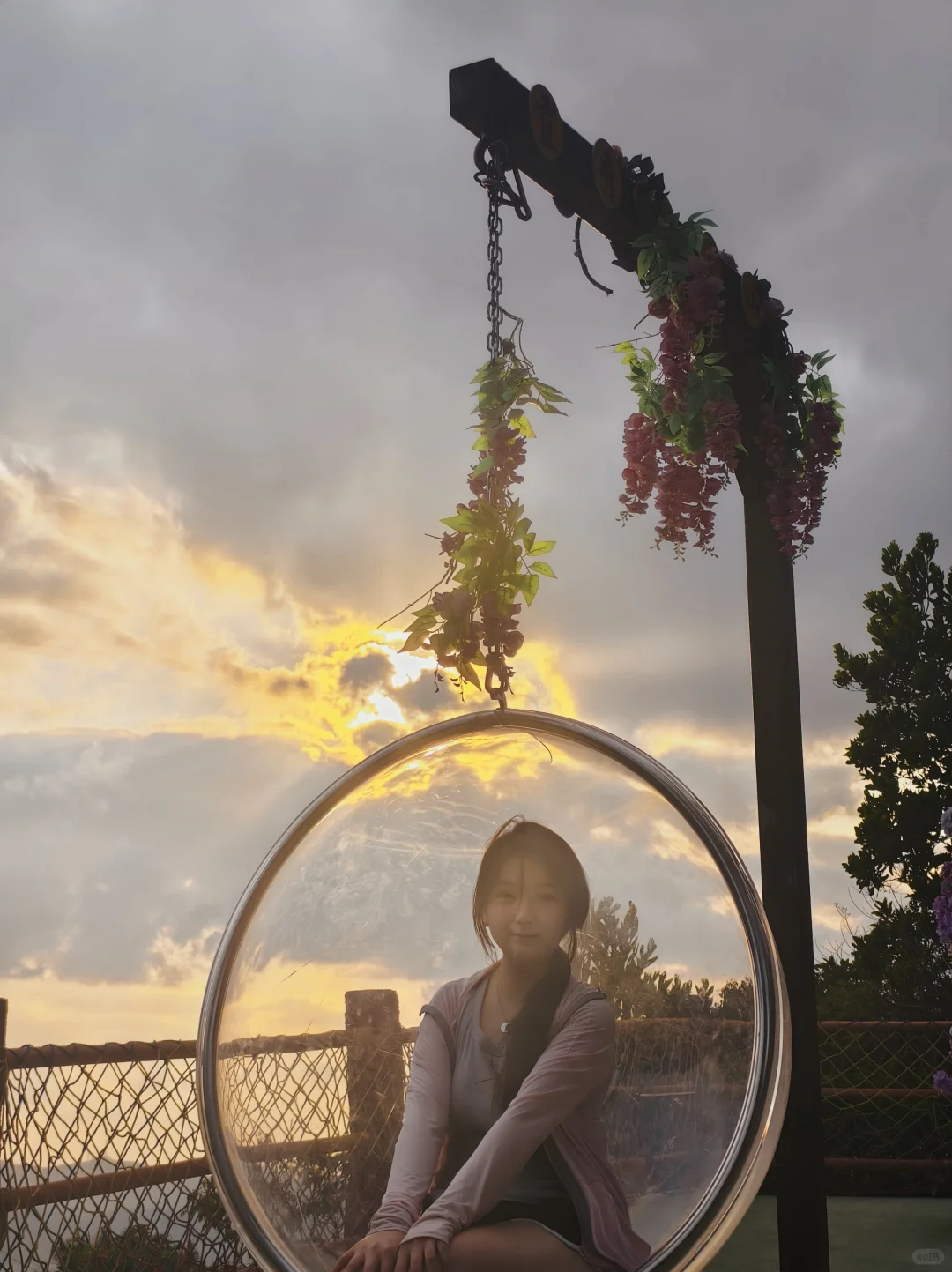 你说这里是东莞?还是说这是在爬山?