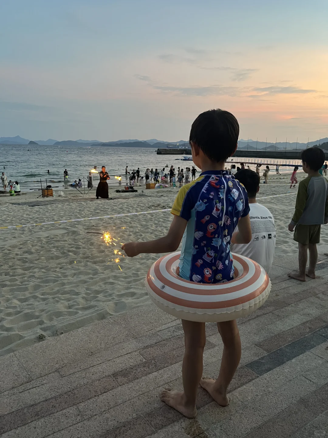 去了大梅沙后觉得桔钓沙简直是个…