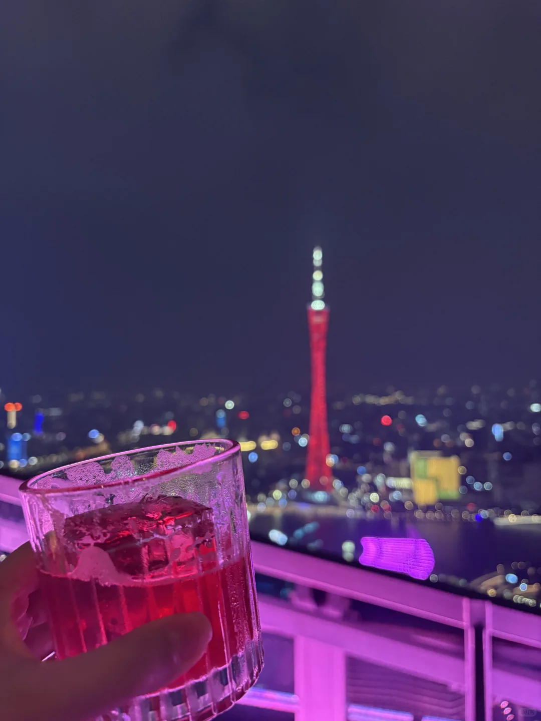 打卡～广州柏悦顶楼live酒吧