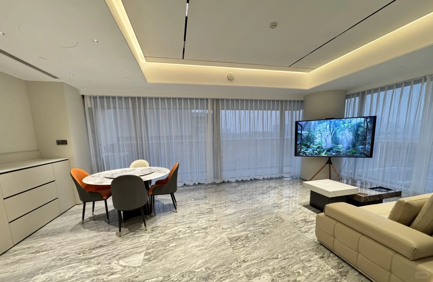 帮朋友出租东莞 悦府 已搞好卫生 免物业费