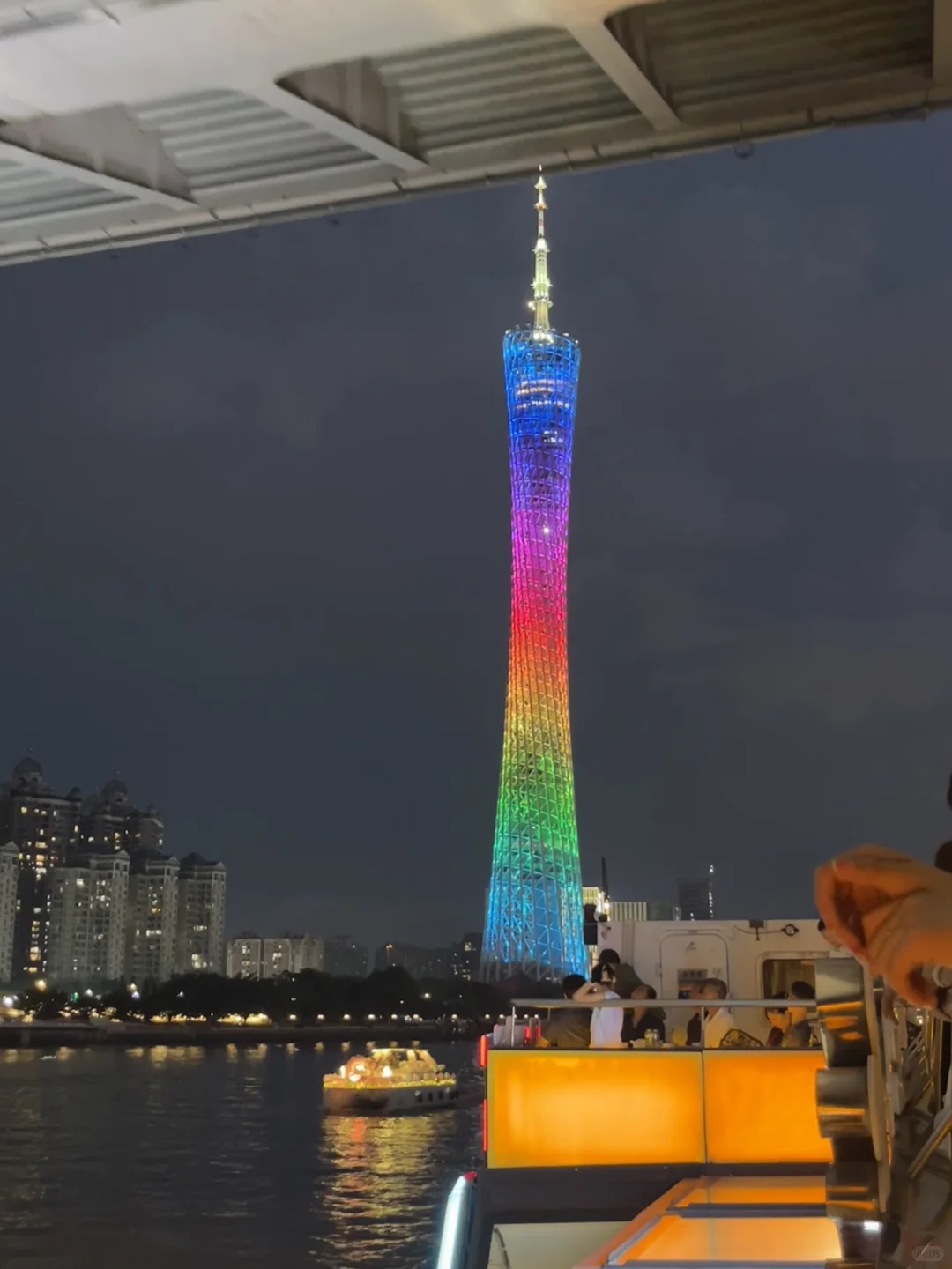 收集大家拍到的广州小蛮腰