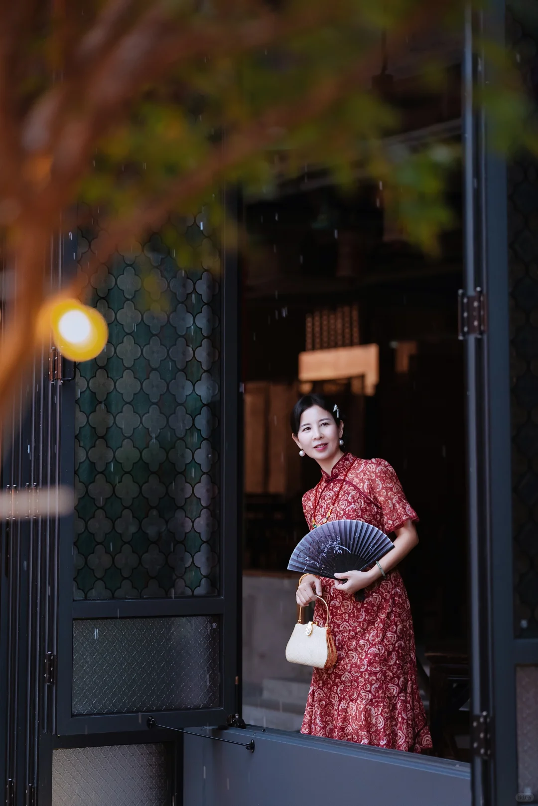 在东莞CBD挖到的老茶馆！穿旗袍适配度100%