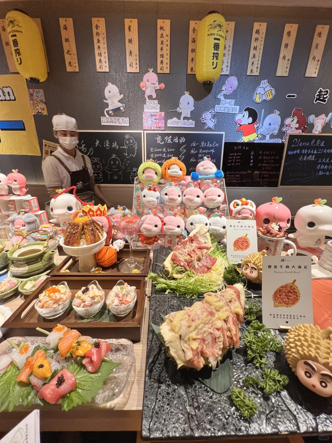 🐔大湾鸡空降东莞日料店！周边拿到手软