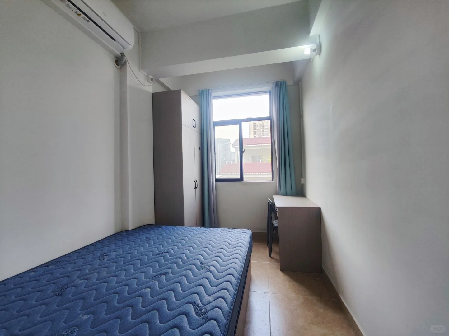 东莞汇峰中心附近豪华一房一厅1398