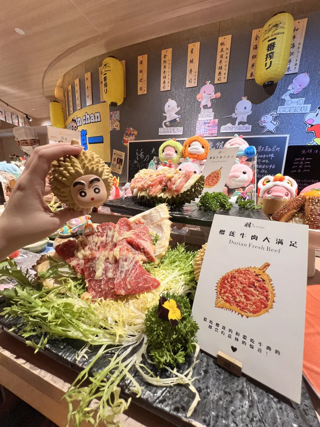 🐔大湾鸡空降东莞日料店！周边拿到手软