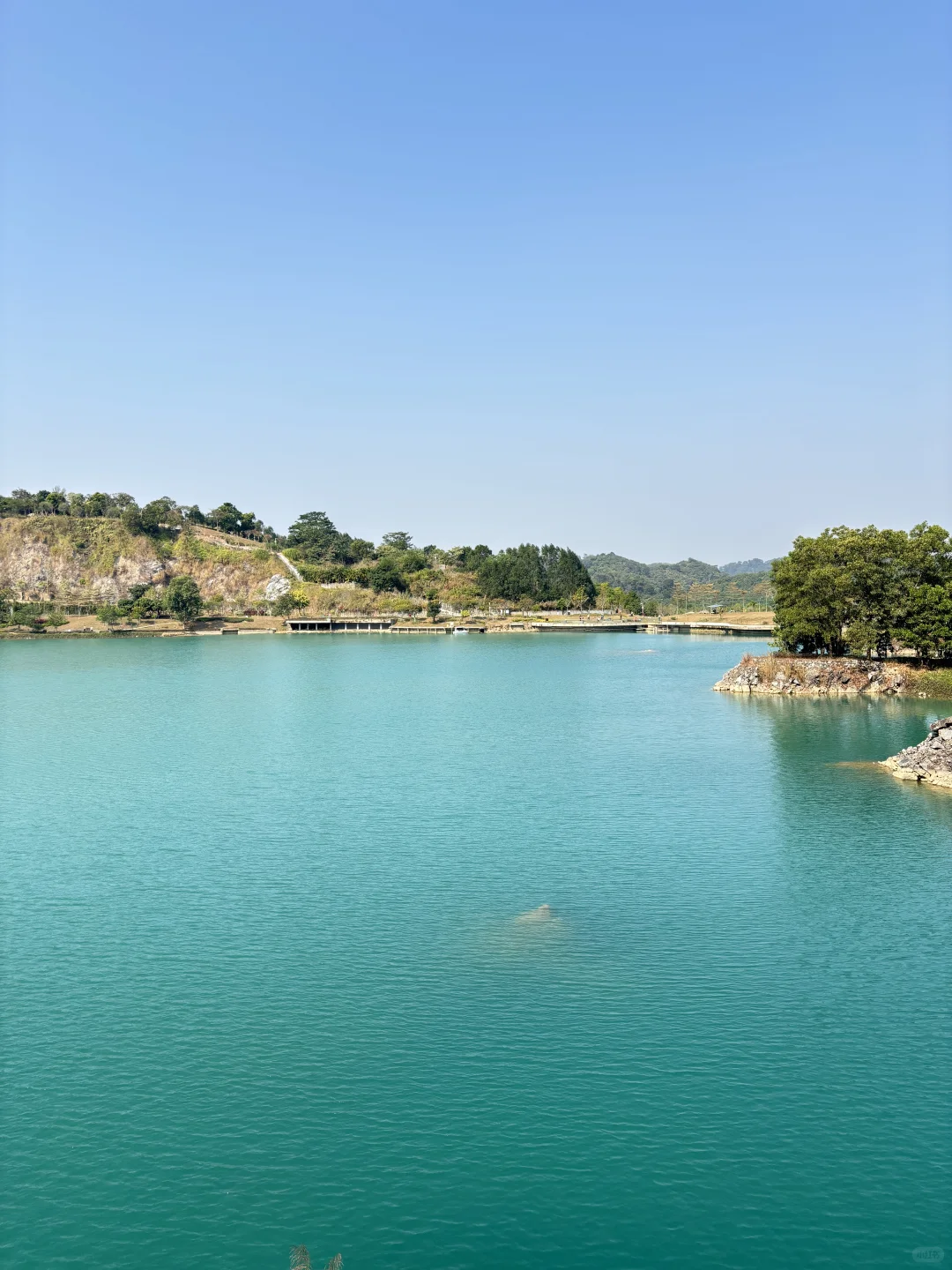 东莞遛娃惊喜发现！免费“小九寨沟”碧玉湖