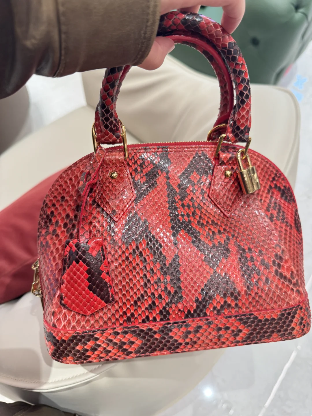 东莞出包心态要崩了...为了出掉家里的闲置