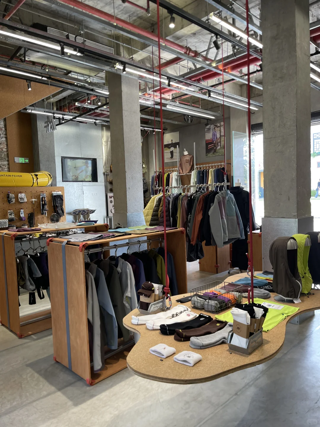 东莞｜这些店好逛到像在日韩街头散步