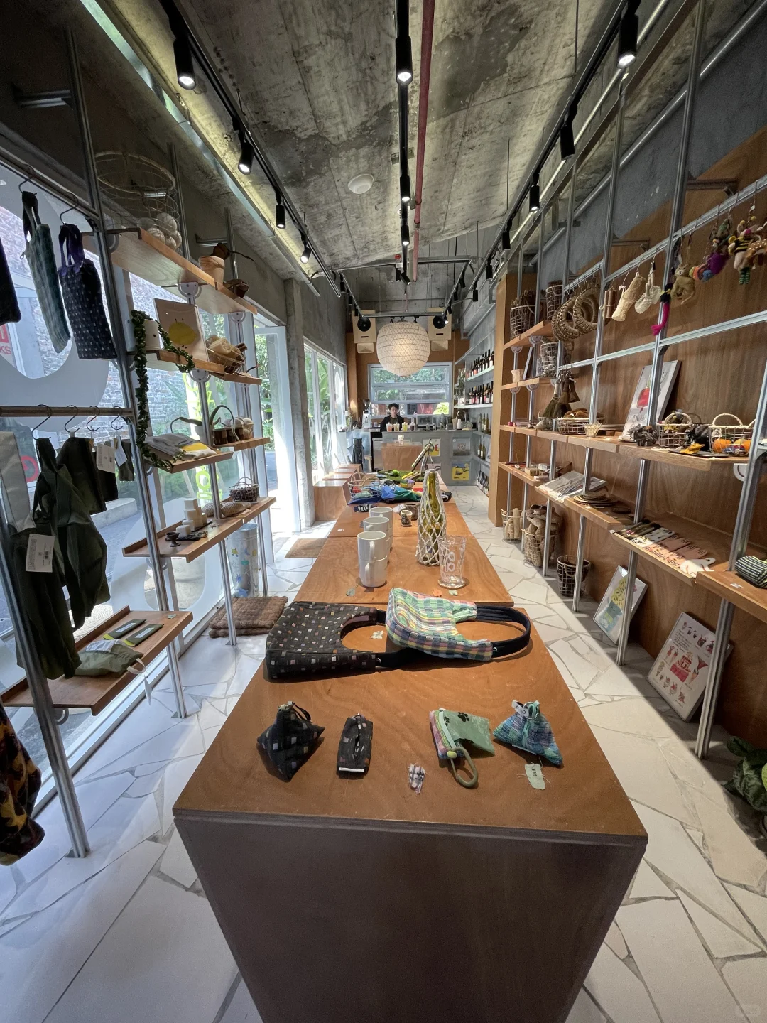 东莞｜这些店好逛到像在日韩街头散步