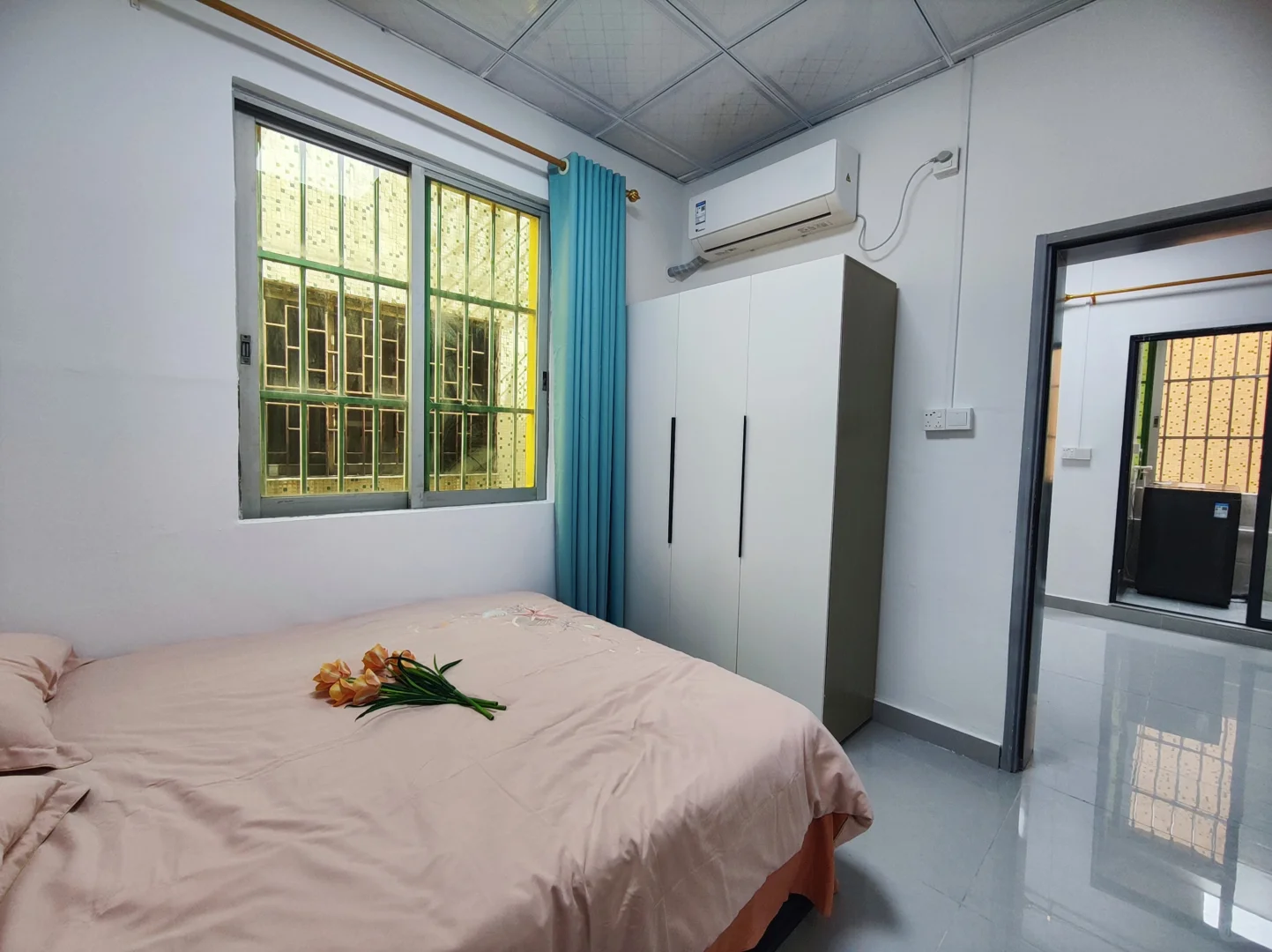 东莞汇峰中心附近豪华一房一厅1198