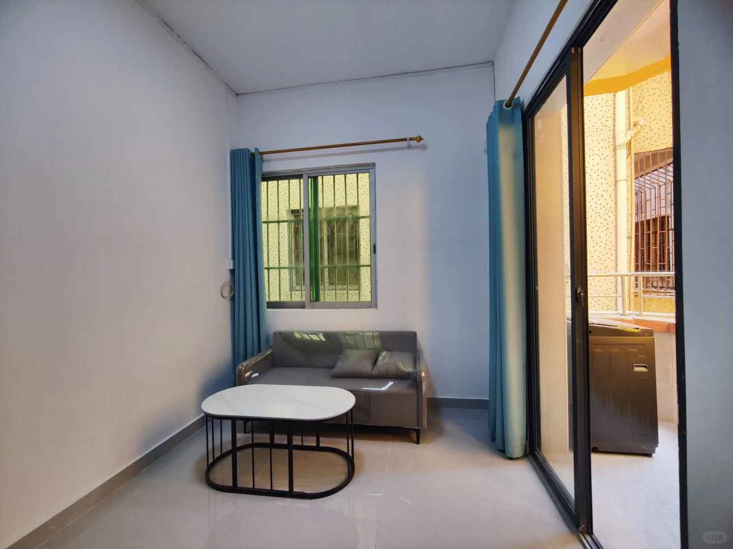 东莞汇峰中心附近豪华一房一厅大阳台1250