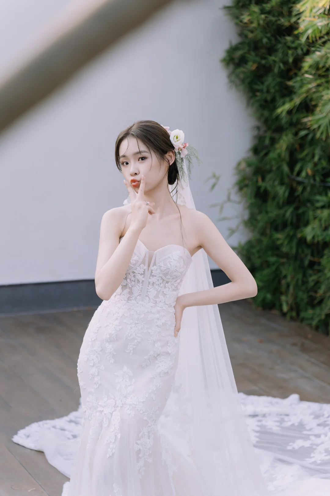 广州户外草坪婚礼 从校服到婚纱