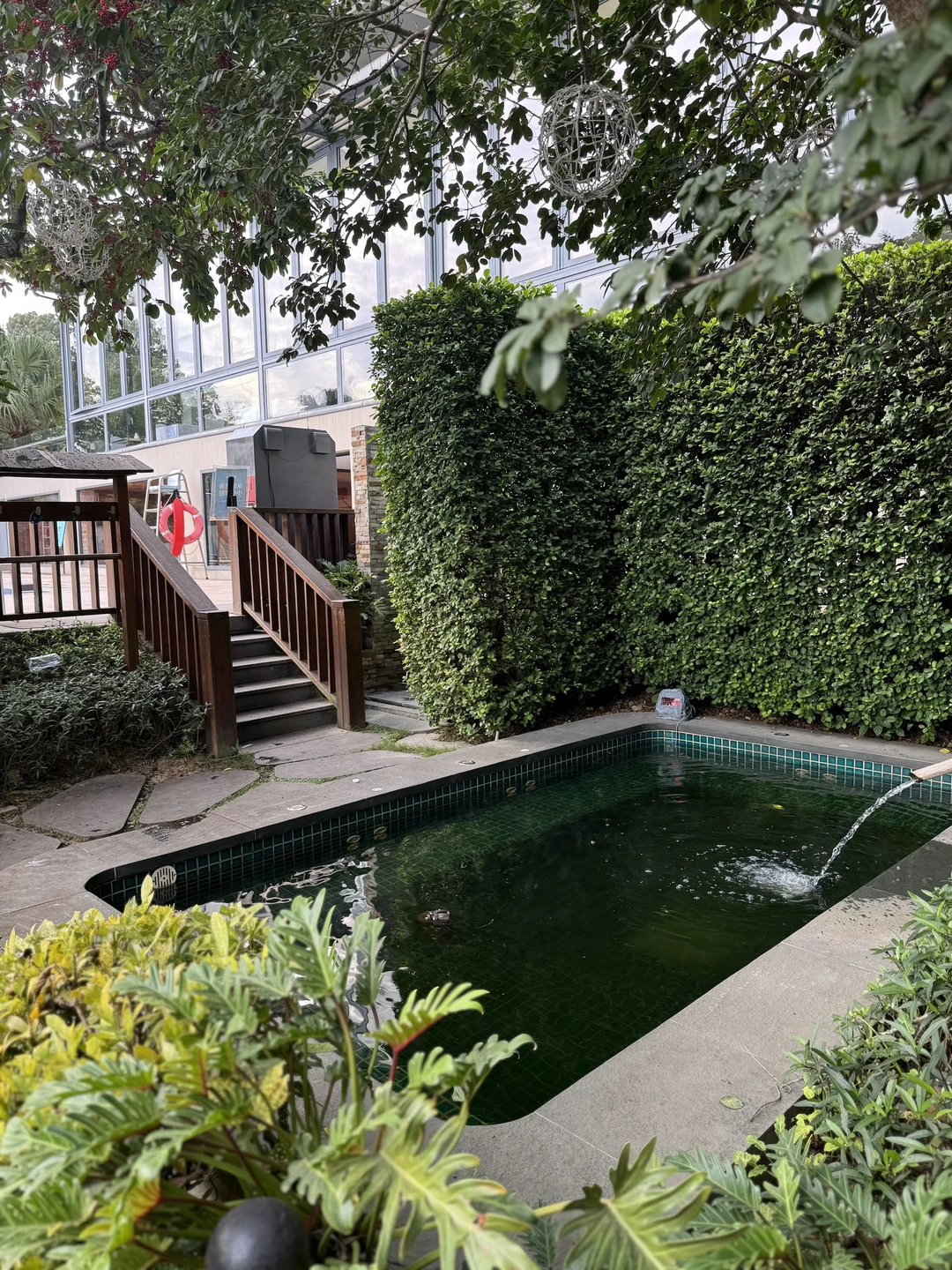 东莞松山湖｜园林生态汤泉，湖景一览无疑！