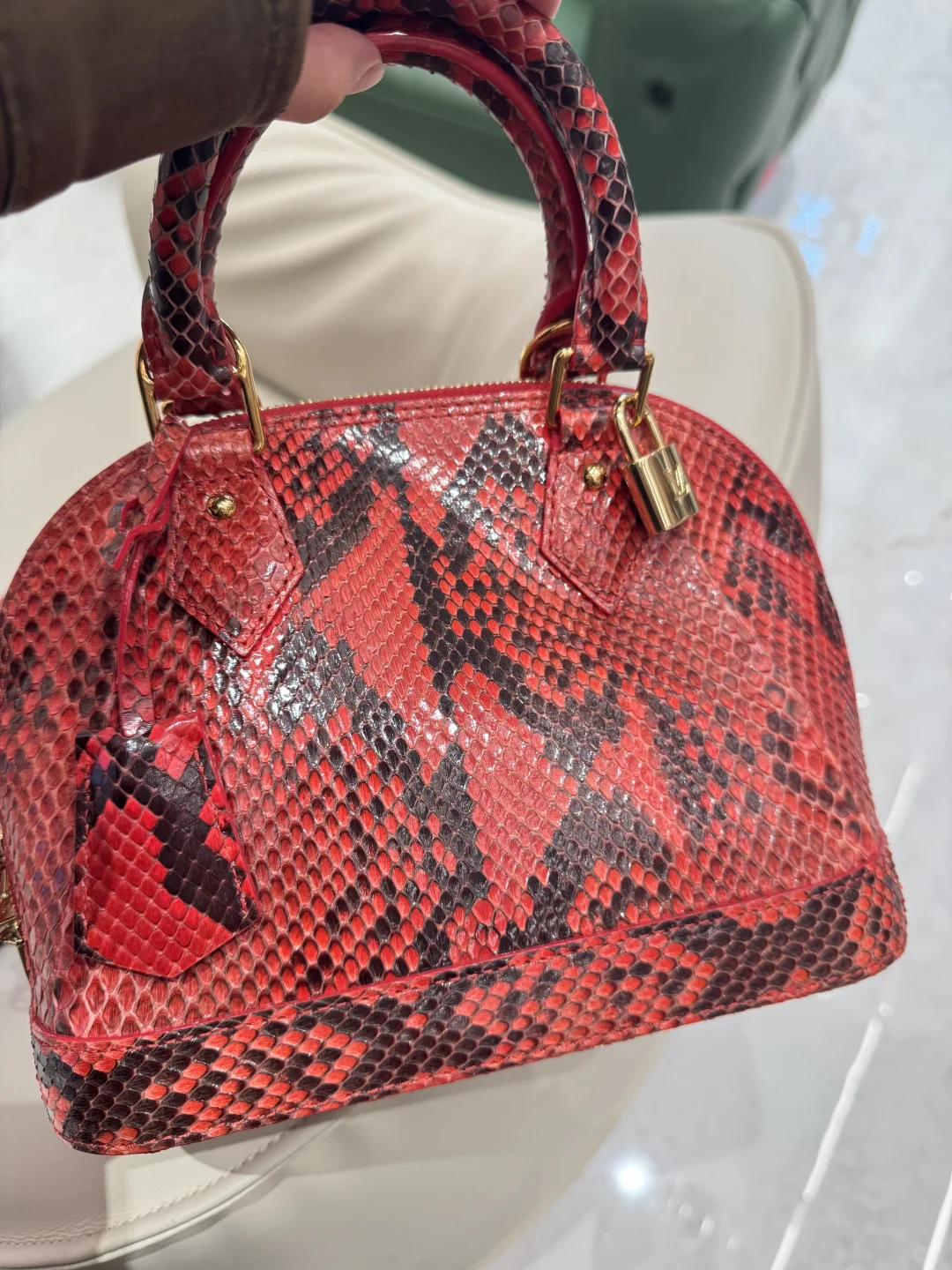 东莞出包心态要崩了...为了出掉家里的闲置