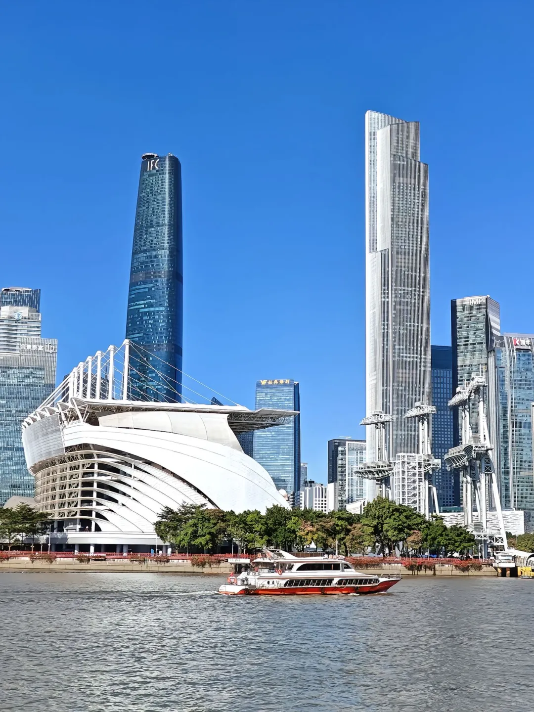 12月的广州真的很美，当然要分享给你啦🤭