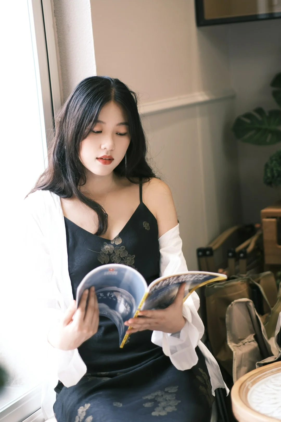 东莞南城在编教师交友，非中介！非中介！