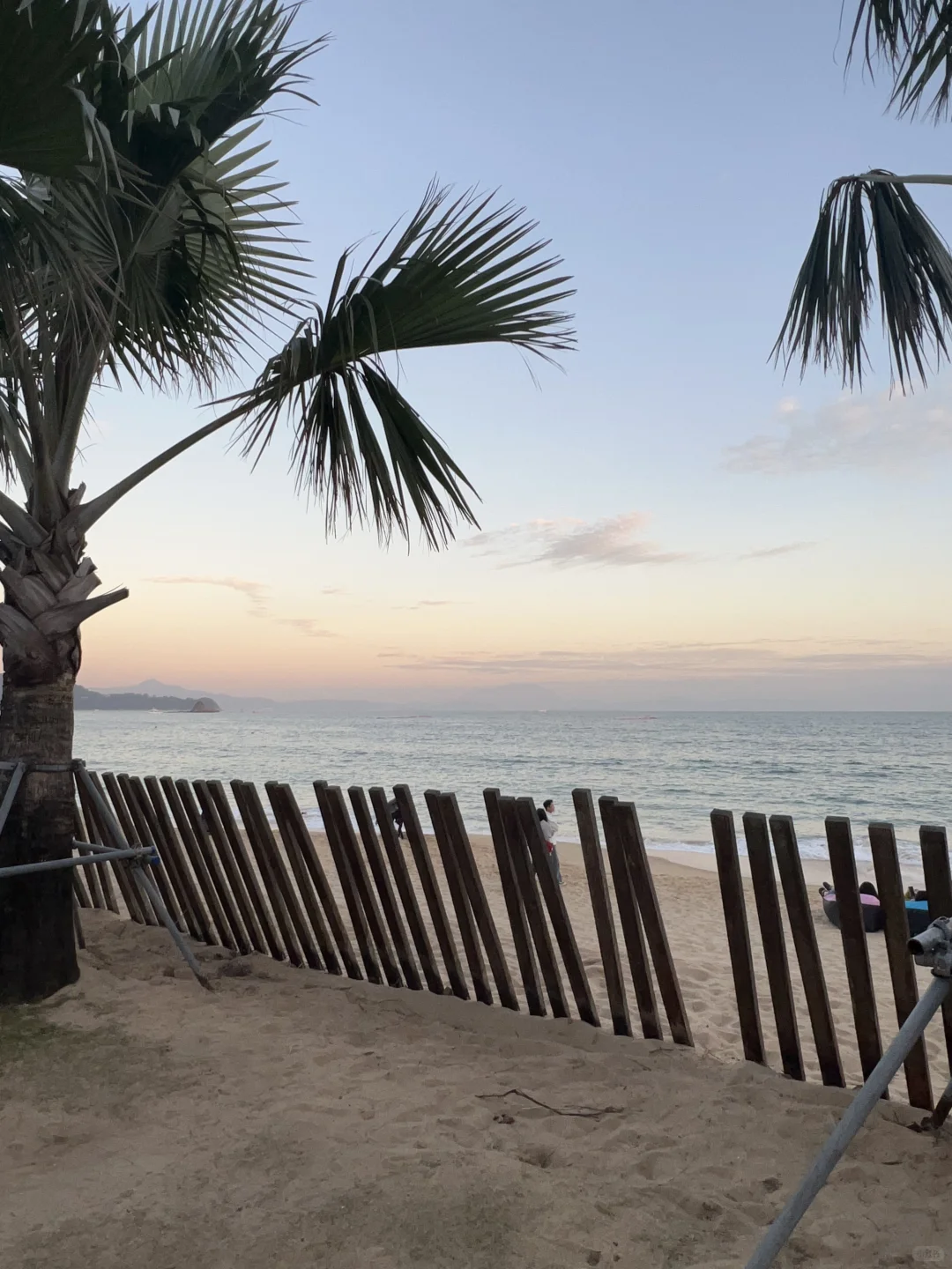 深圳周末 | 地铁直达🌊大梅沙玻璃海+栈道礁