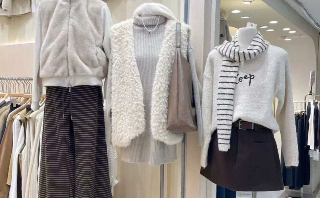 深圳东门老街一家可试穿女装店🇭🇰