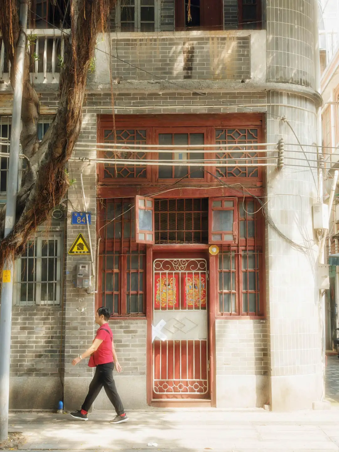 在广州一个人citywalk，拯救了我的高敏感