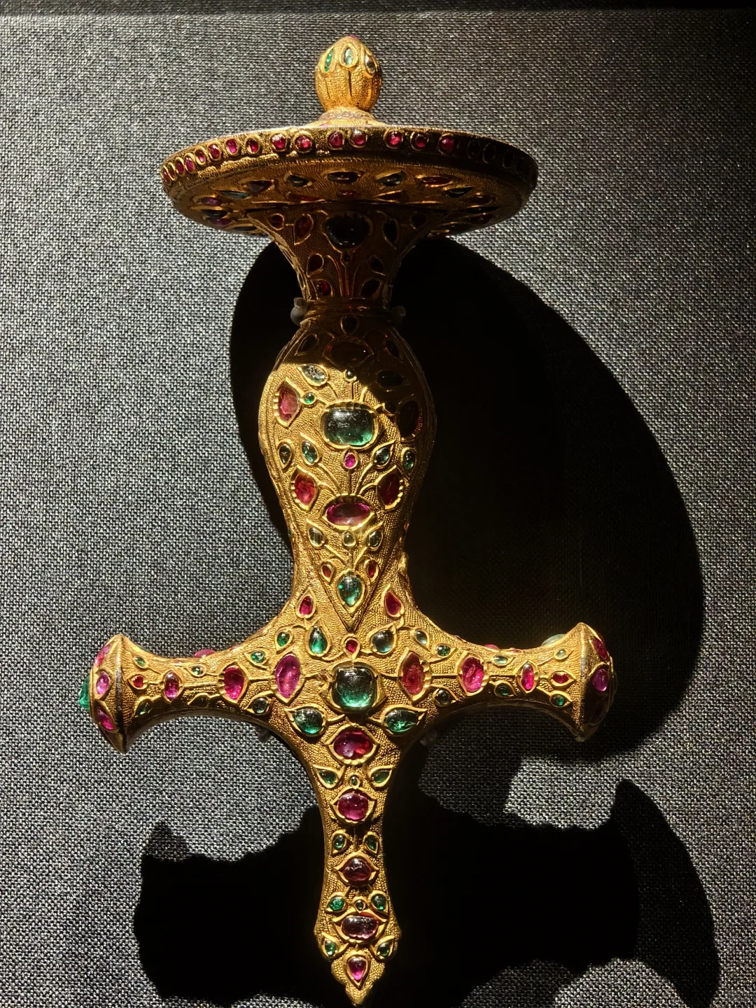 太震撼✨被深博百年顶奢珠宝的火彩闪晕了！