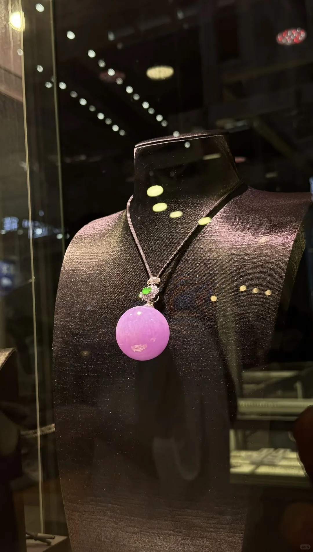 深圳国际珠宝展上的收藏级翡翠