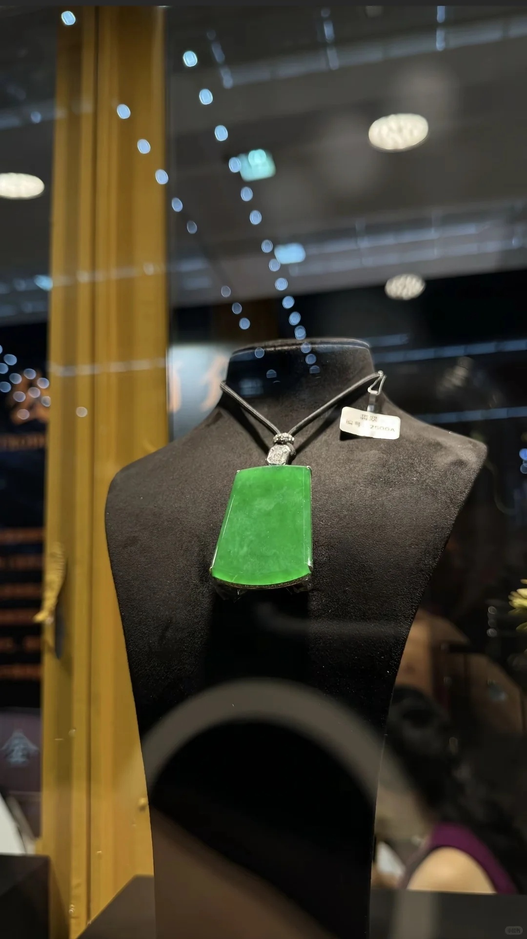 深圳国际珠宝展上的收藏级翡翠