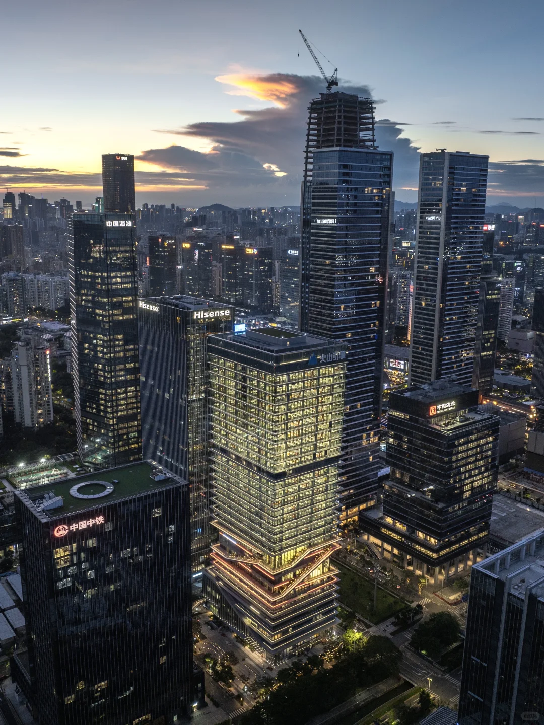 不敢想象45年前的今天，这里还是一片滩涂