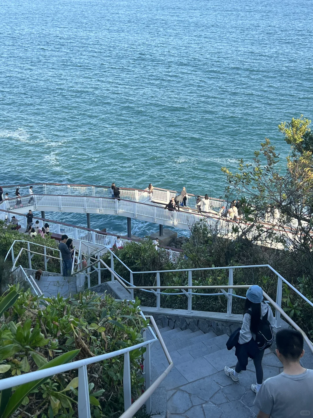 深圳周末 | 地铁直达🌊大梅沙玻璃海+栈道礁