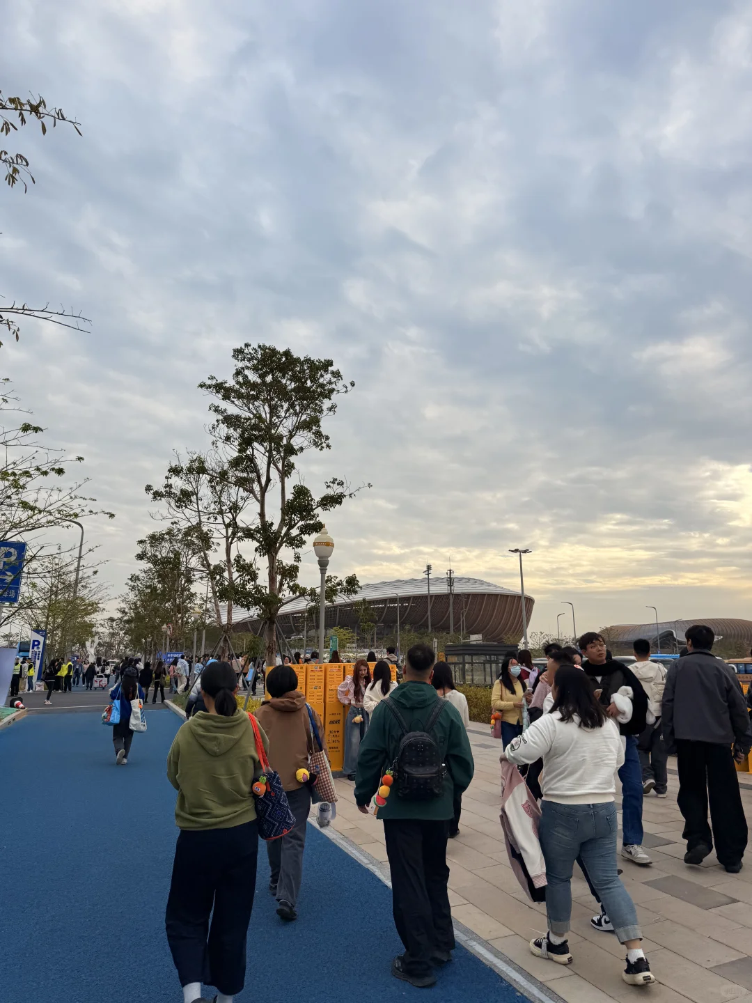 广州南到大湾区五月天的接驳大巴很方便！