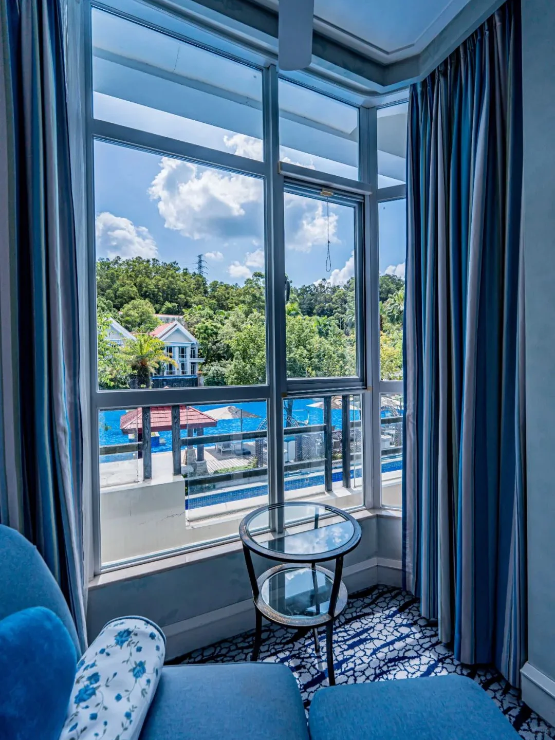 带娃好去处！东莞的温泉酒店让娃赖着不走