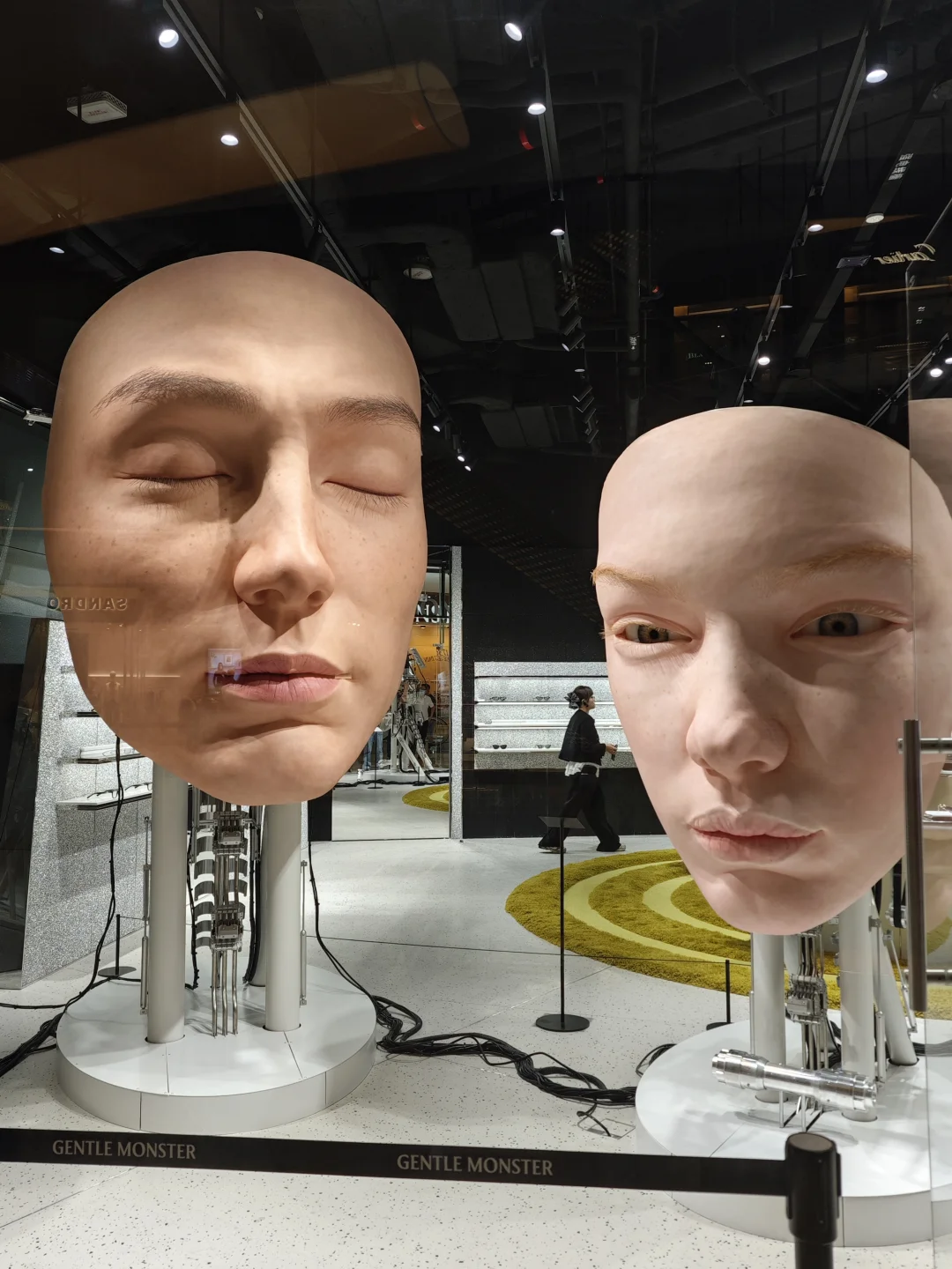 【广州周末打卡】Gentle Monster太古汇店