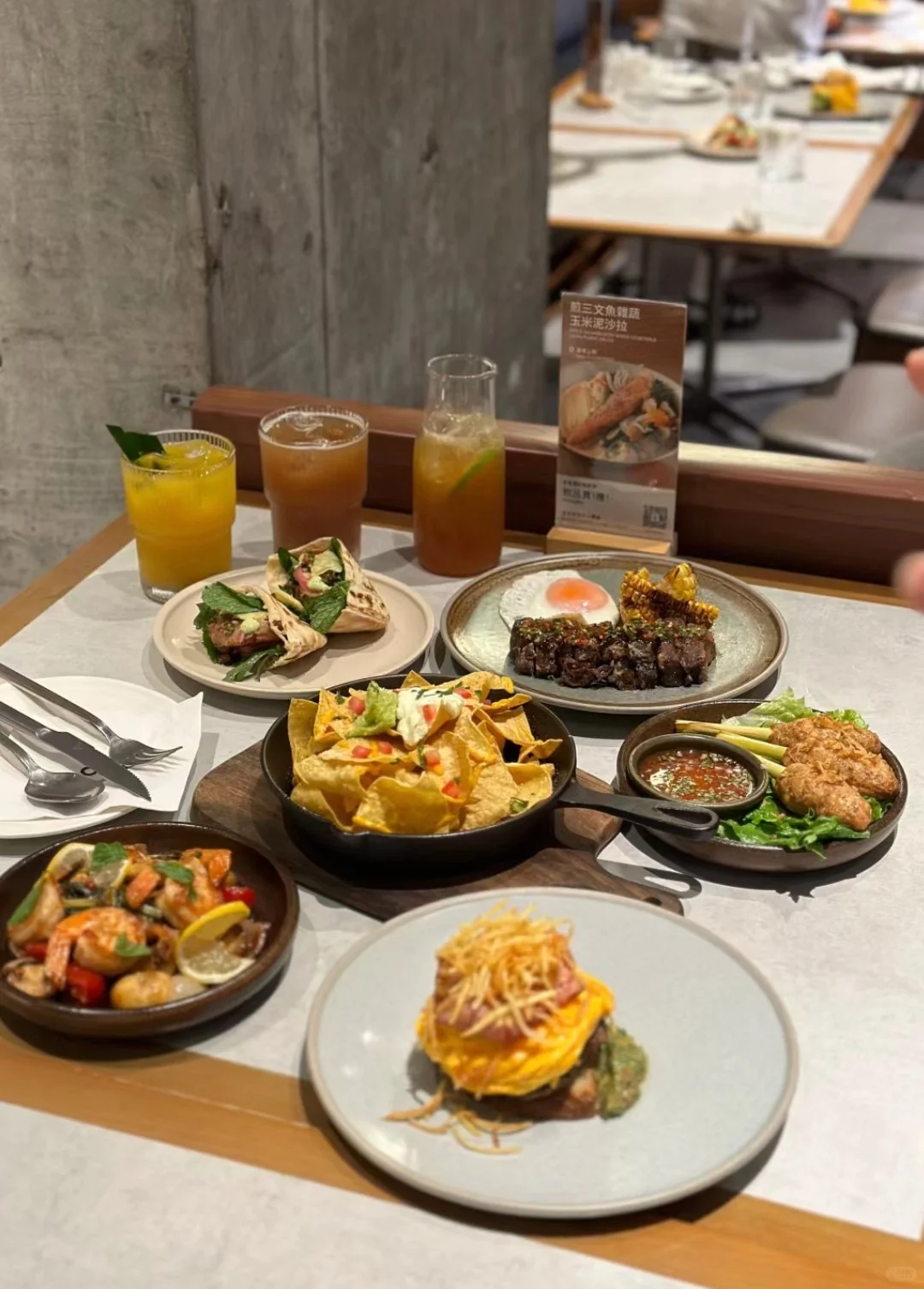 深圳农畉LONFOOD轻食餐厅菜品制作流程