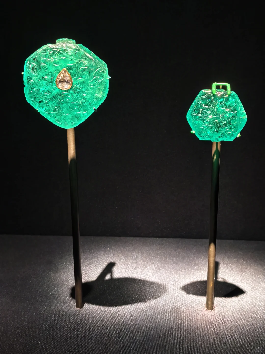 太震撼✨被深博百年顶奢珠宝的火彩闪晕了！