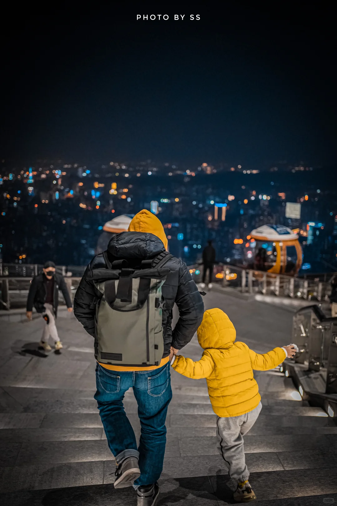 为了带娃见见这个“球”，我专门飞了趟广州！