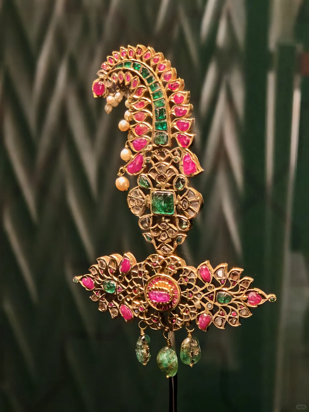 太震撼✨被深博百年顶奢珠宝的火彩闪晕了！