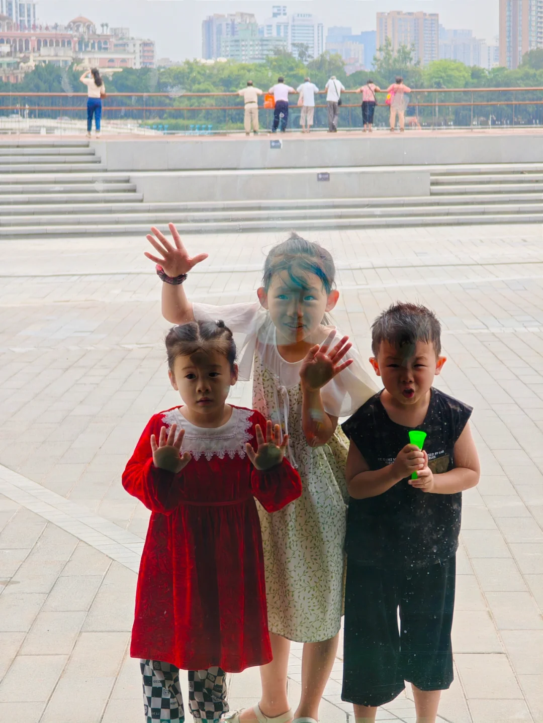 在广州一个人citywalk，拯救了我的高敏感