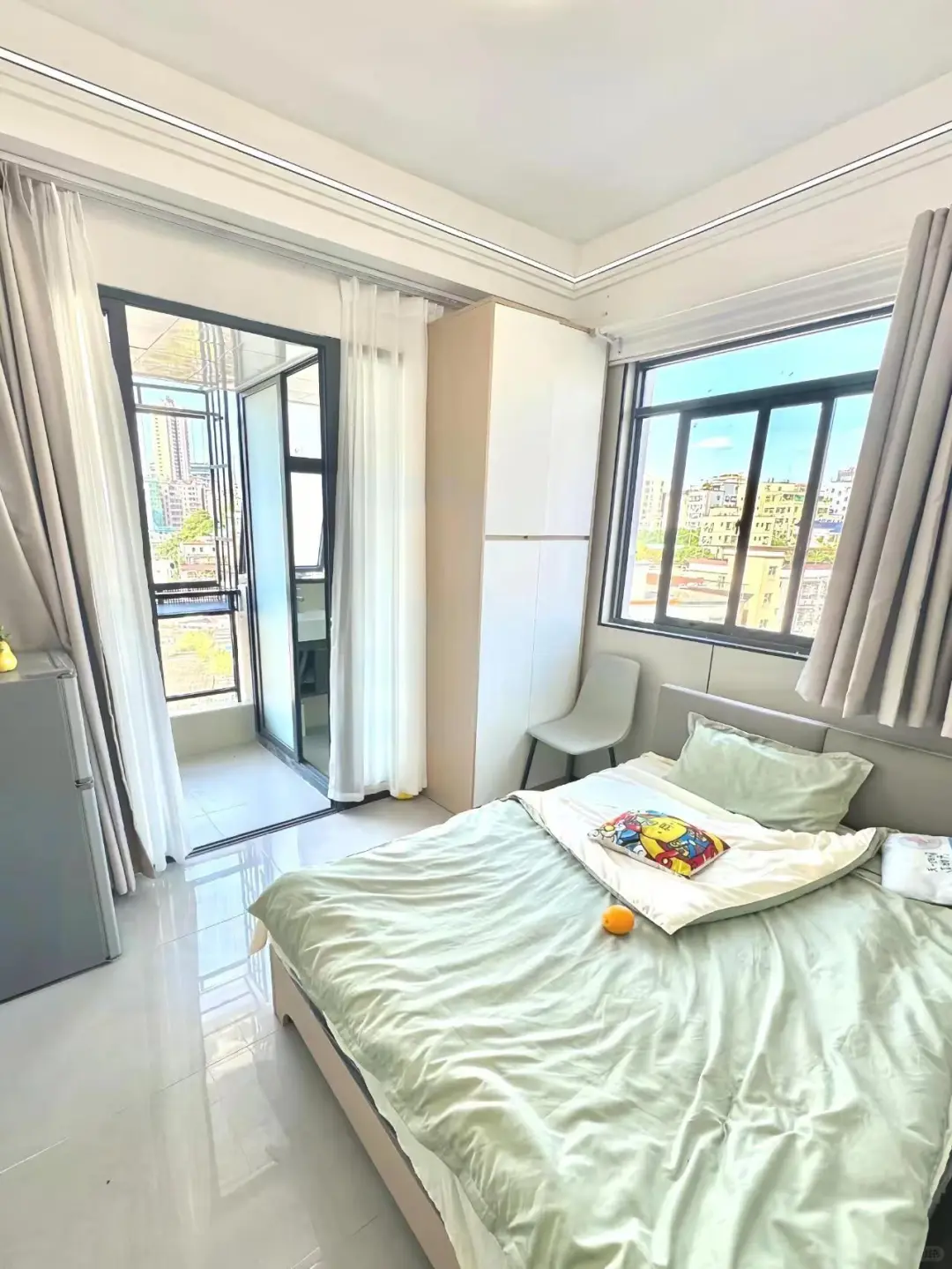 深圳直租青年公寓单间800 押一付一