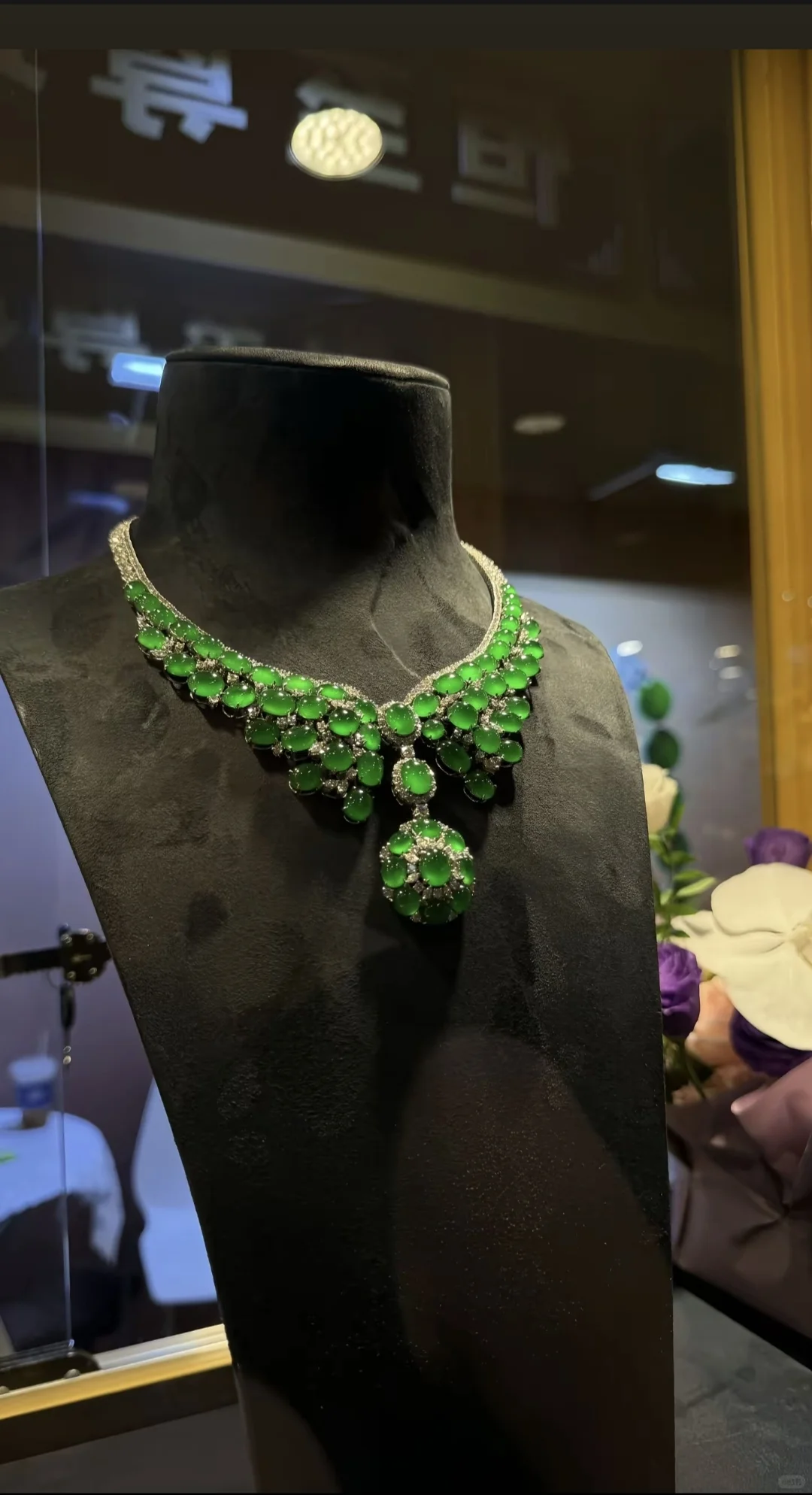 深圳国际珠宝展上的收藏级翡翠