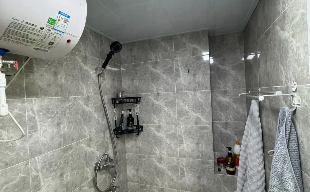 急转租！深圳龙华地铁附近大单间急转1480！