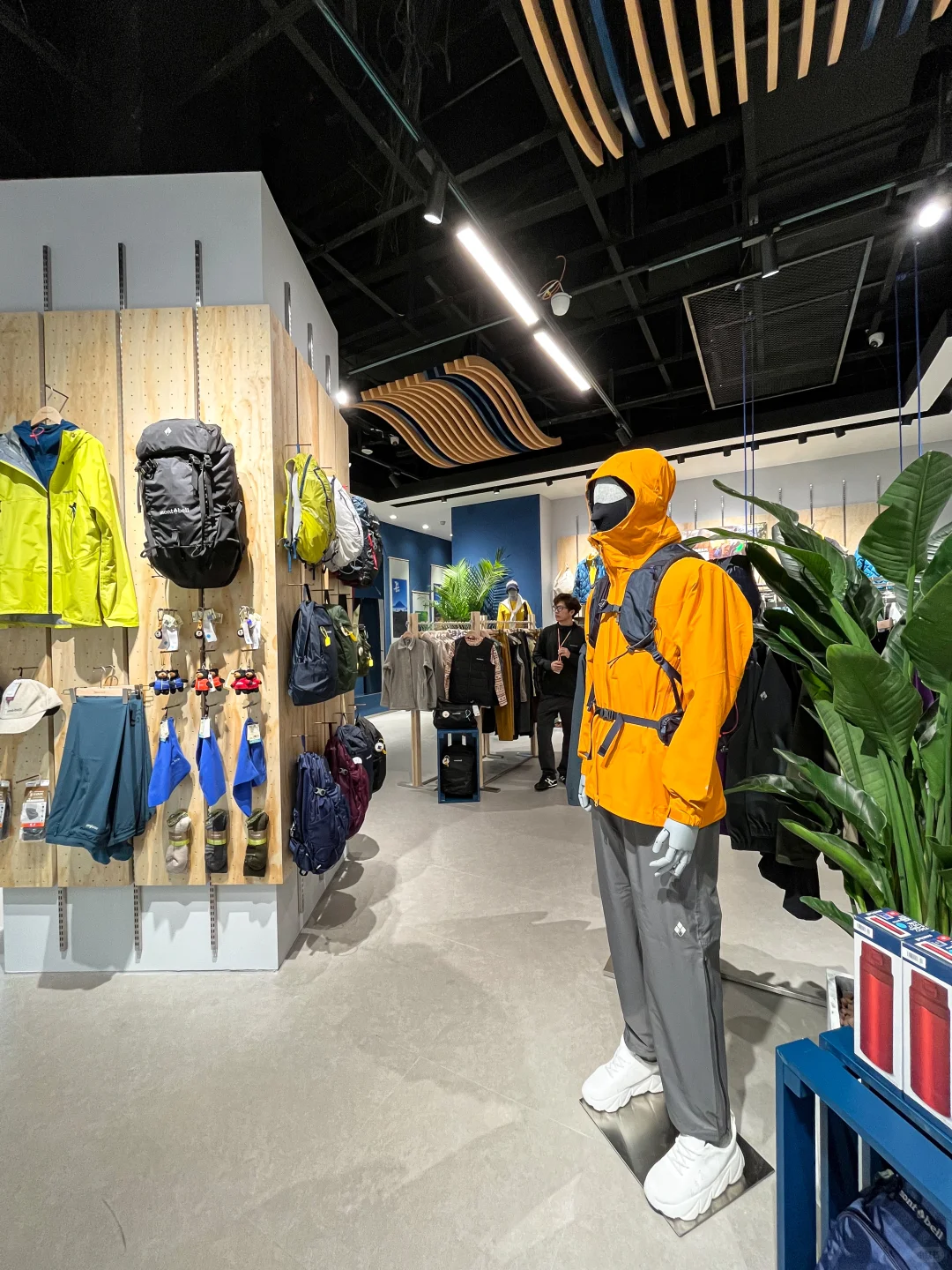 Mont-bell开到深圳福田啦