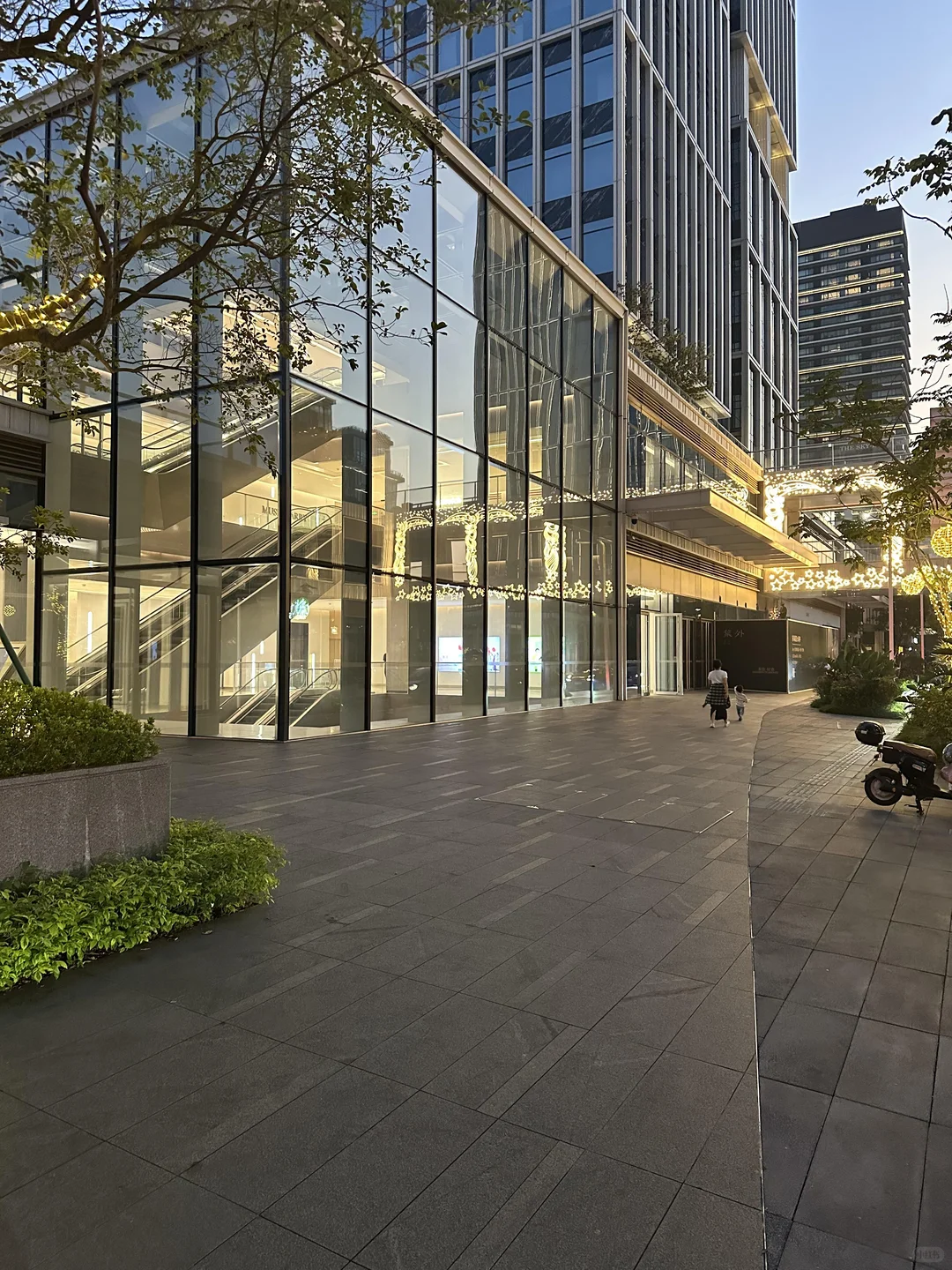 深圳企业搬前海后，同事都夸老板会选！