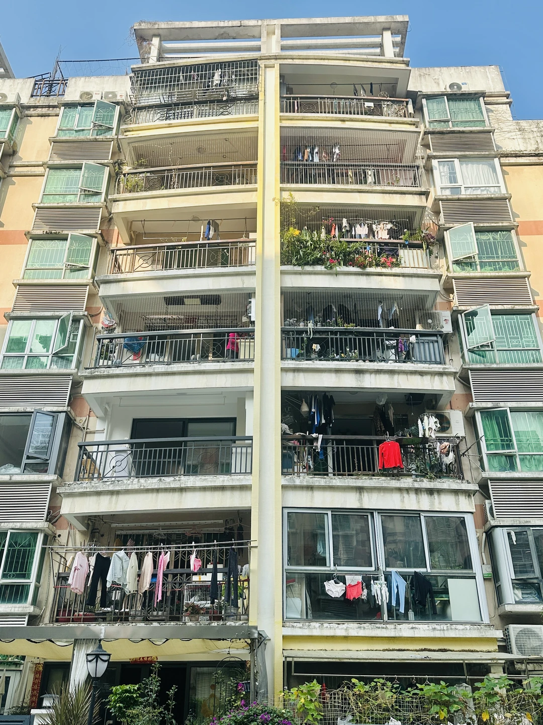 深圳龙华红山大阳台一房一厅15张