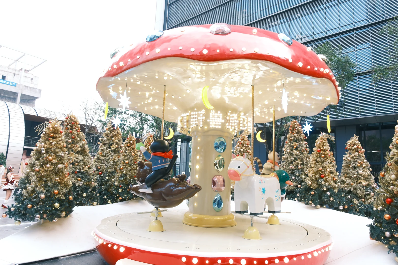 深圳/称得上圣诞氛围天花板了吧！