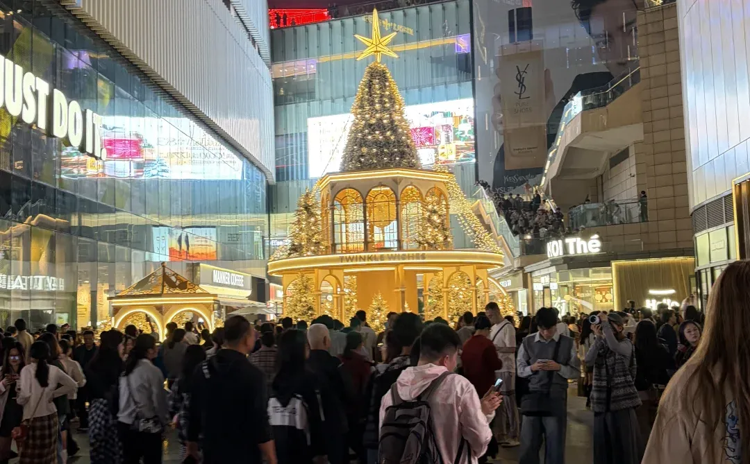 12.6 全东莞人来国贸了吗。。。