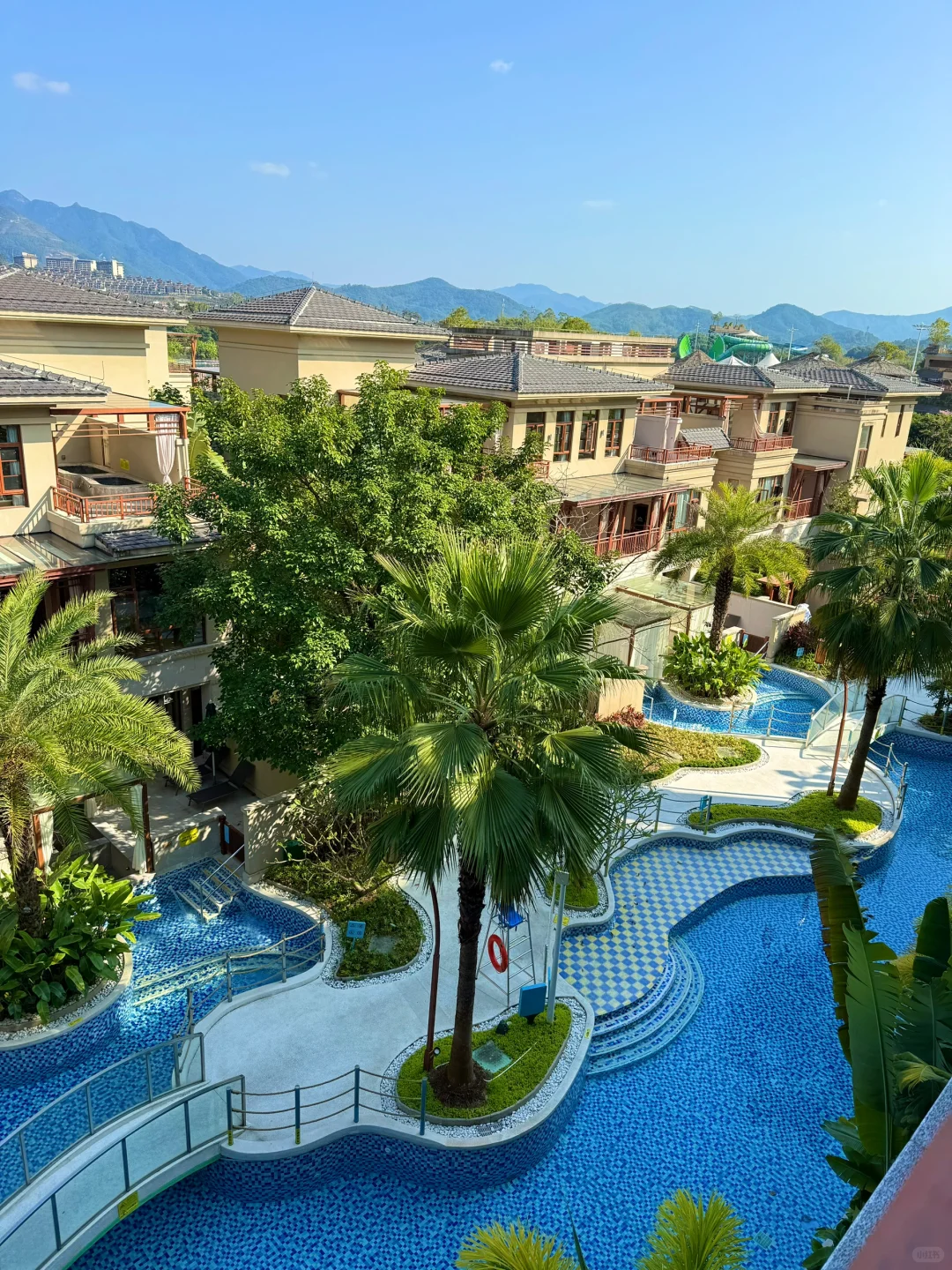 森林海🌳 泡温泉🧖🏻‍♀️ 🫧