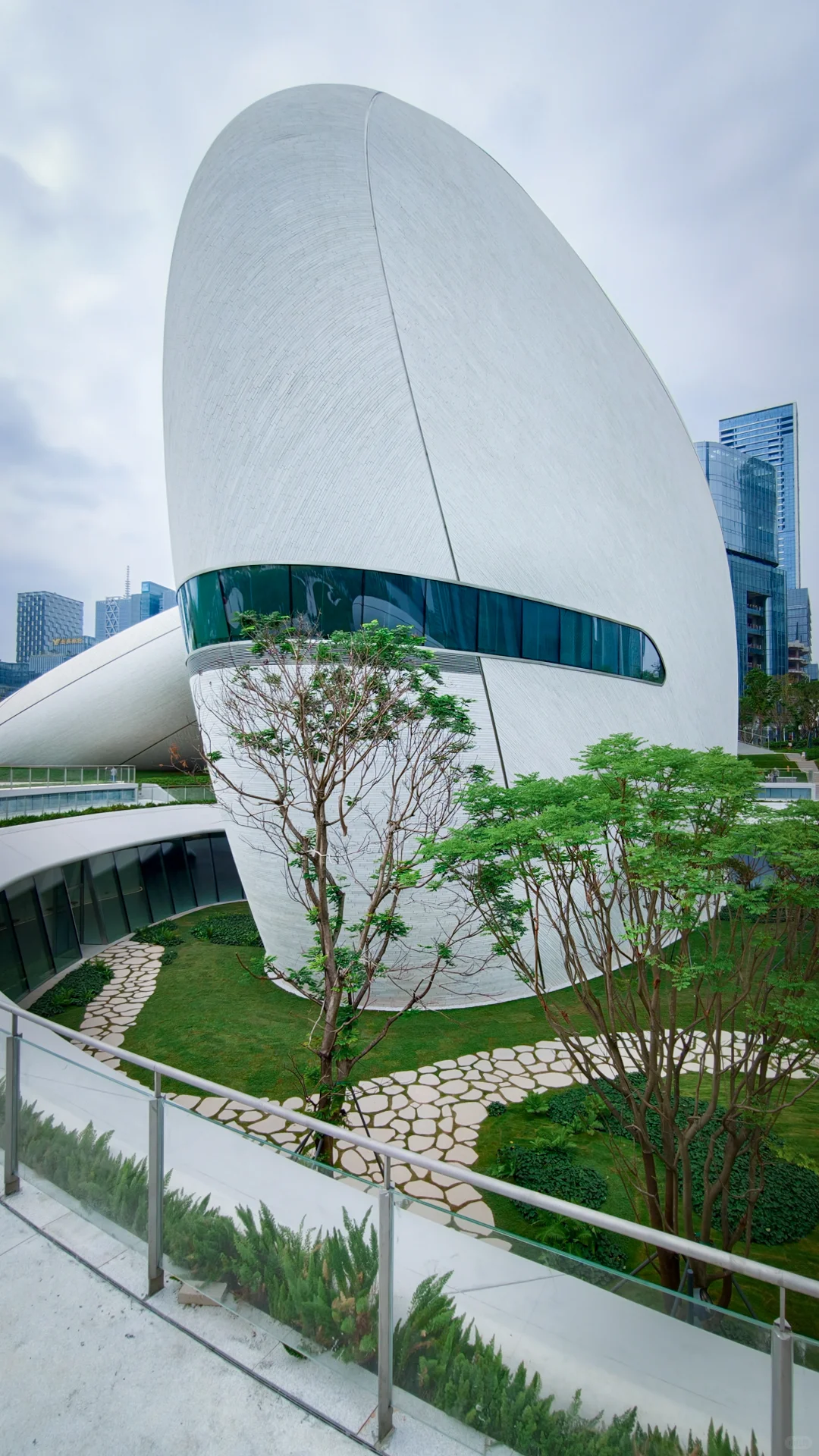 一条2公里的街，看遍深圳最顶的“壕”❗️